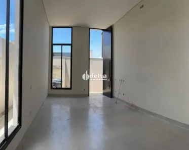 Casa com 3 Quartos à venda, 180m² no Grand Ville, Uberlândia