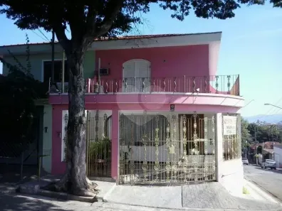 Sobrado com 3 Quartos à venda, 200m² no Vila Galvão, Guarulhos