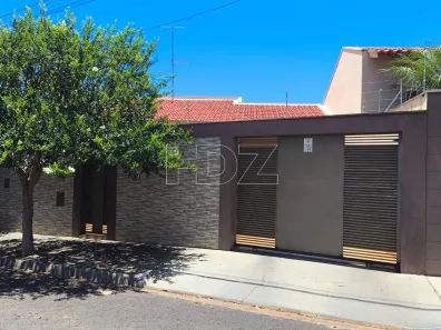 Casa com 3 Quartos à venda, 140m² no Jardim Aclimação, Araraquara
