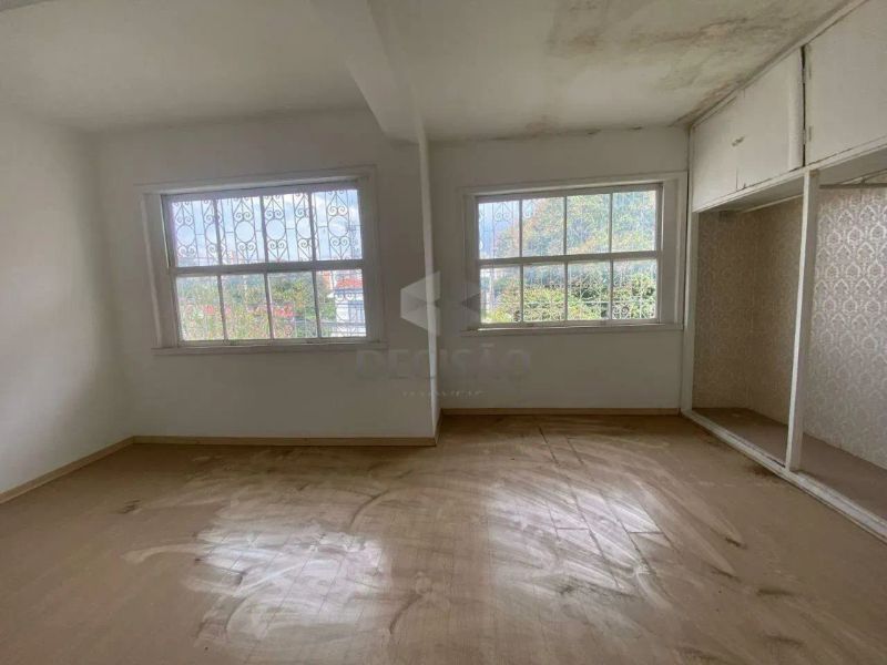 Casa com 3 quartos — Barro Preto, Belo Horizonte