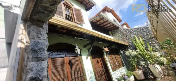 Casa com 5 Quartos à venda, 302m² no Esplanada, Belo Horizonte