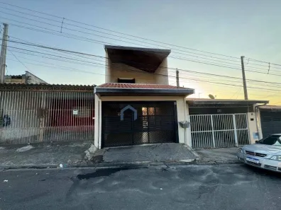 Sobrado com 3 Quartos à venda, 220m² no Residencial São Francisco, São José dos Campos