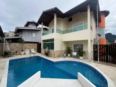 Sobrado com 5 Quartos à venda, 450m² no Indaiá, Caraguatatuba
