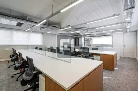Sala Comercial à venda, 200m² no Vila Olímpia, São Paulo