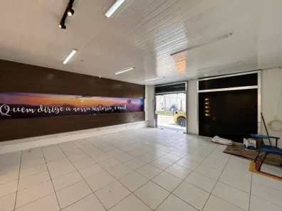 Prédio Comercial para alugar, 200m² no Parque 10 de Novembro, Manaus