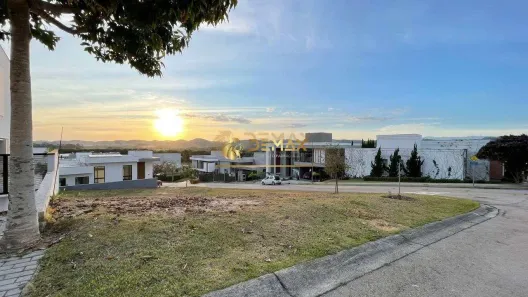 Lote/Terreno à venda, 667m² no Condomínio Residencial Colinas do Paratehy, São José dos Campos