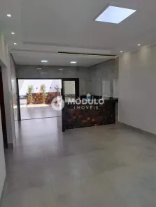 Casa com 3 Quartos à venda, 200m² no Laranjeiras, Uberlândia