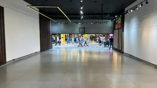 Ponto Comercial para alugar, 400m² no Centro, São José dos Campos