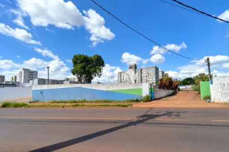 Lote/Terreno para alugar, 3000m² no Igapó, Londrina
