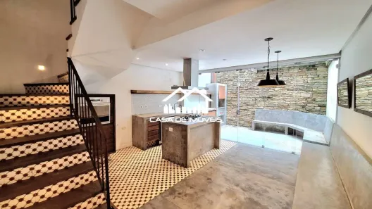 Casa de Condomínio com 4 Quartos para alugar, 220m² no Jardim Ampliação, São Paulo