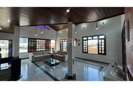 Casa com 4 Quartos à venda, 360m² no Farolândia, Aracaju