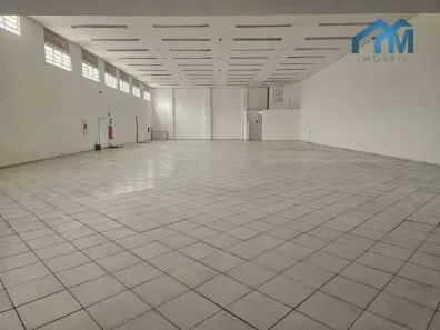 Ponto Comercial para alugar, 842m² no Centro, Salto