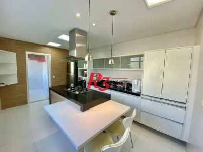 Casa com 3 Quartos para alugar, 300m² no Embaré, Santos