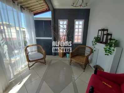 Casa com 6 Quartos à venda, 540m² no Fonte Grande, Contagem