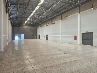 Galpão/Depósito/Armazém para alugar, 890m² no Asa Norte, Brasília