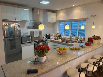 Sobrado com 4 Quartos à venda, 160m² no Vila Gilda, Santo André