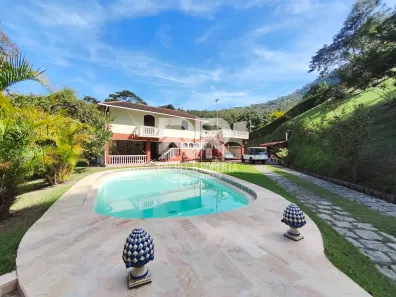 Casa de Condomínio com 3 Quartos à venda, 388m² no Colônia Alpina, Teresópolis