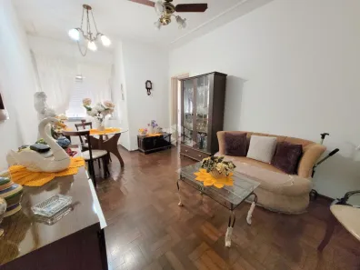 Apartamento com 2 Quartos à venda, 61m² no Menino Deus, Porto Alegre
