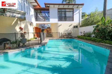 Sobrado com 4 Quartos à venda, 450m² no Jardim Guedala, São Paulo