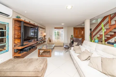 Casa com 4 Quartos à venda, 328m² no Jardim Sabará, Porto Alegre