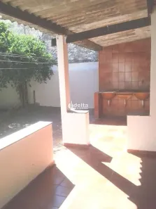 Casa com 2 Quartos à venda, 130m² no Planalto, Uberlândia