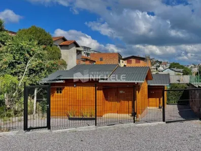 Casa com 2 Quartos para alugar, 70m² no Esplanada, Caxias do Sul
