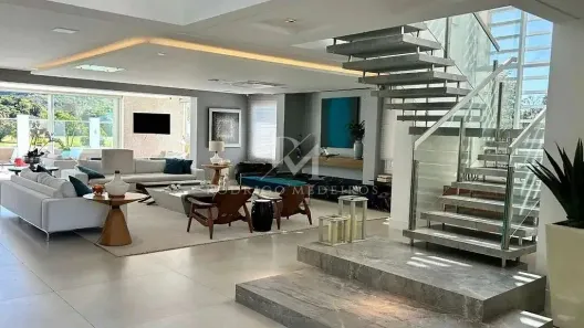 Casa de Condomínio com 5 Quartos à venda, 1600m² no Jurerê Internacional, Florianópolis