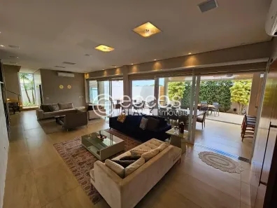 Casa com 4 Quartos à venda, 498m² no Estância dos Ipês, Uberaba