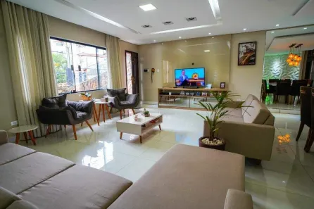 Sobrado com 3 Quartos à venda, 269m² no Vila Valparaíso, Santo André
