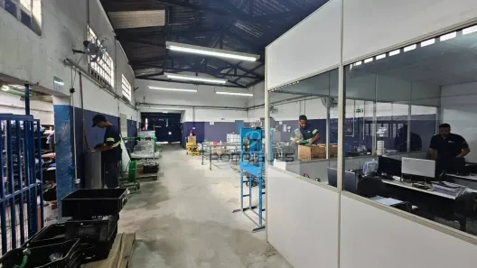 Galpão/Depósito/Armazém à venda, 284m² no Vila Nogueira, Diadema