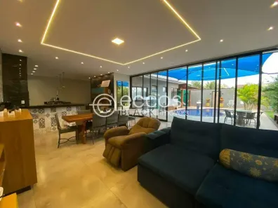 Casa com 4 Quartos à venda, 350m² no Residencial Mário de Almeida Franco, Uberaba