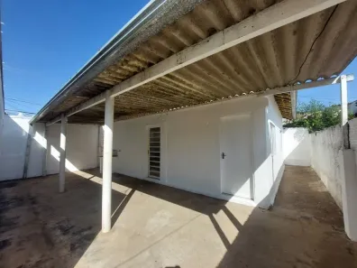 Casa com 2 Quartos para alugar, 125m² no Vila Santa Catarina, Americana