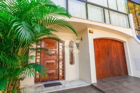 Casa com 4 Quartos à venda, 173m² no Santa Cecília, Porto Alegre