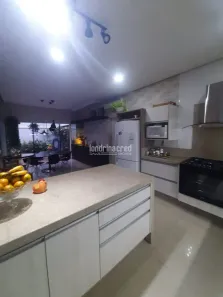 Casa com 5 Quartos à venda, 180m² no Santa Mônica, Londrina