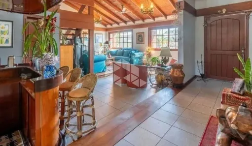 Casa com 3 Quartos à venda, 304m² no Chácara das Pedras, Porto Alegre