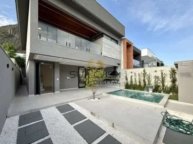 Casa de Condomínio com 4 Quartos à venda, 230m² no Vargem Pequena, Rio de Janeiro