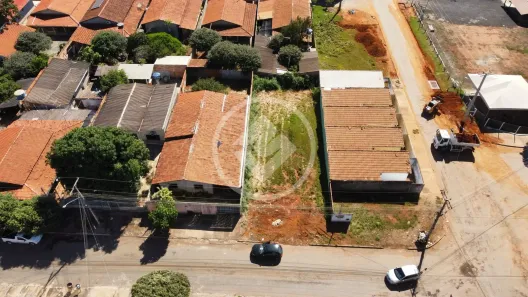 Lote/Terreno à venda, 360m² no bairro Nazaré, Hidrolândia