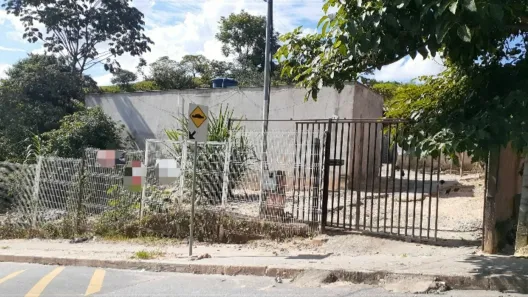 Lote/Terreno à venda, 416m² no Manacás, Belo Horizonte