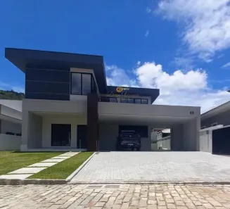 Casa de Condomínio com 4 Quartos à venda, 276m² no Albuquerque, Teresópolis