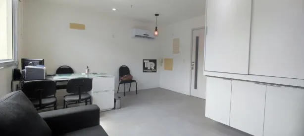 Sala Comercial à venda, 20m² no Santa Rosa, Niterói