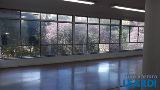 Sala Comercial à venda, 102m² no República, São Paulo