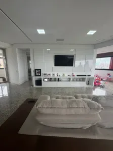Apartamento com 3 Quartos para alugar, 220m² no Cocó, Fortaleza