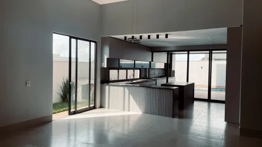 Casa de Condomínio com 3 Quartos para venda ou aluguel, 229m² no Residencial Goiânia Golfe Clube, Goiânia
