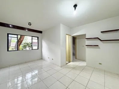 Apartamento com 2 Quartos para alugar, 60m² no Zona 07, Maringá