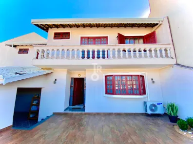 Casa com 3 Quartos à venda, 182m² no Vila Galvão, Jundiaí