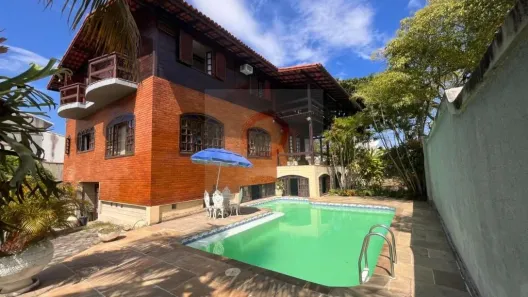 Casa com 4 Quartos à venda, 200m² no Camboinhas, Niterói
