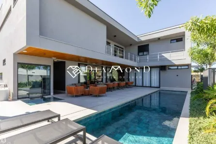 Casa de Condomínio com 7 Quartos à venda, 500m² no Jardim Sul, Uberlândia