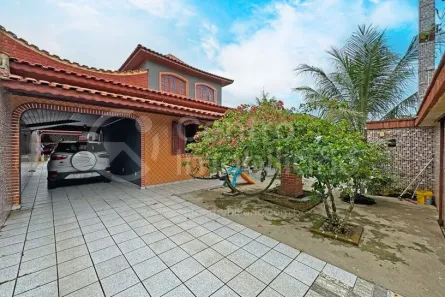 Casa com 3 Quartos à venda, 167m² no Cidade Nova Peruíbe, Peruíbe