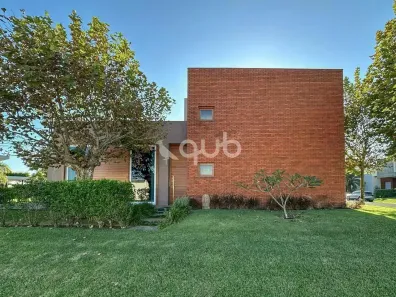 Sobrado com 4 Quartos à venda, 268m² no XANGRI-LÁ, Xangri-lá