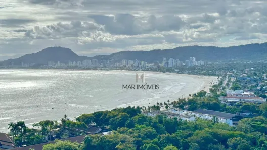 Cobertura com 4 Quartos para alugar, 316m² no Mar e Céu, Guarujá